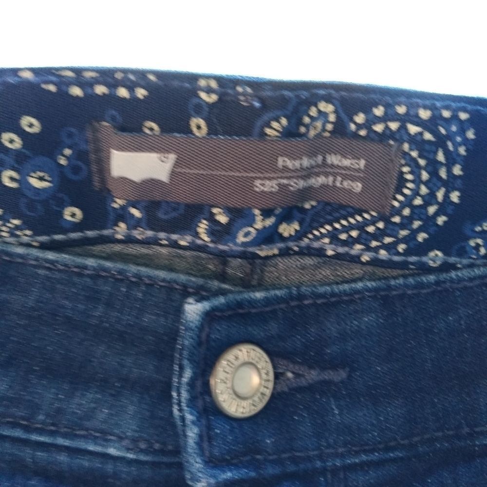 Levi's jeans  - Picture 4 of 4
